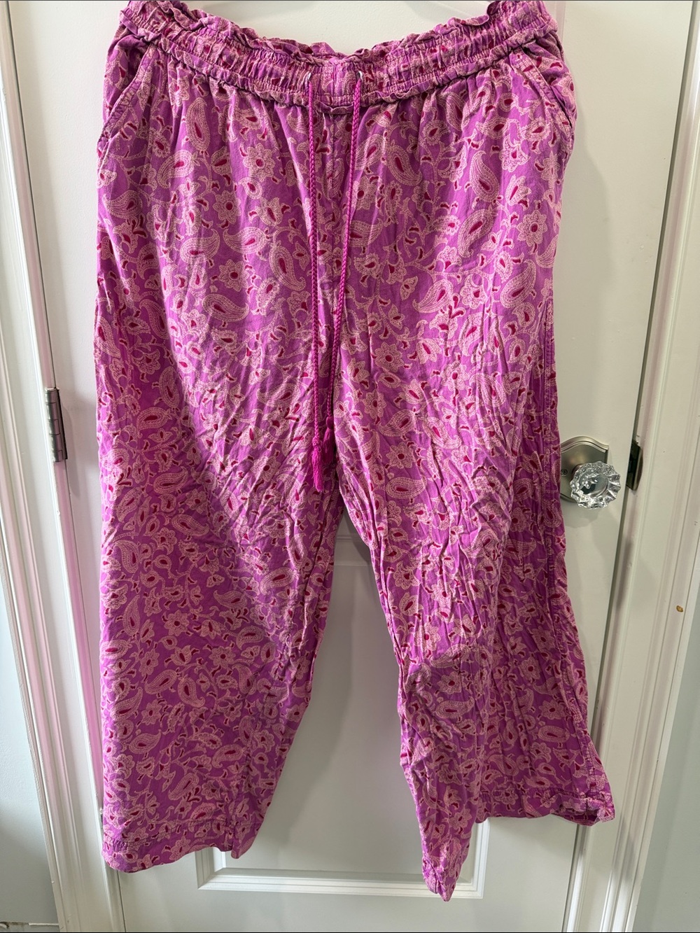 Women’s Pink Paisley Elastic-Waist Lounge Pants